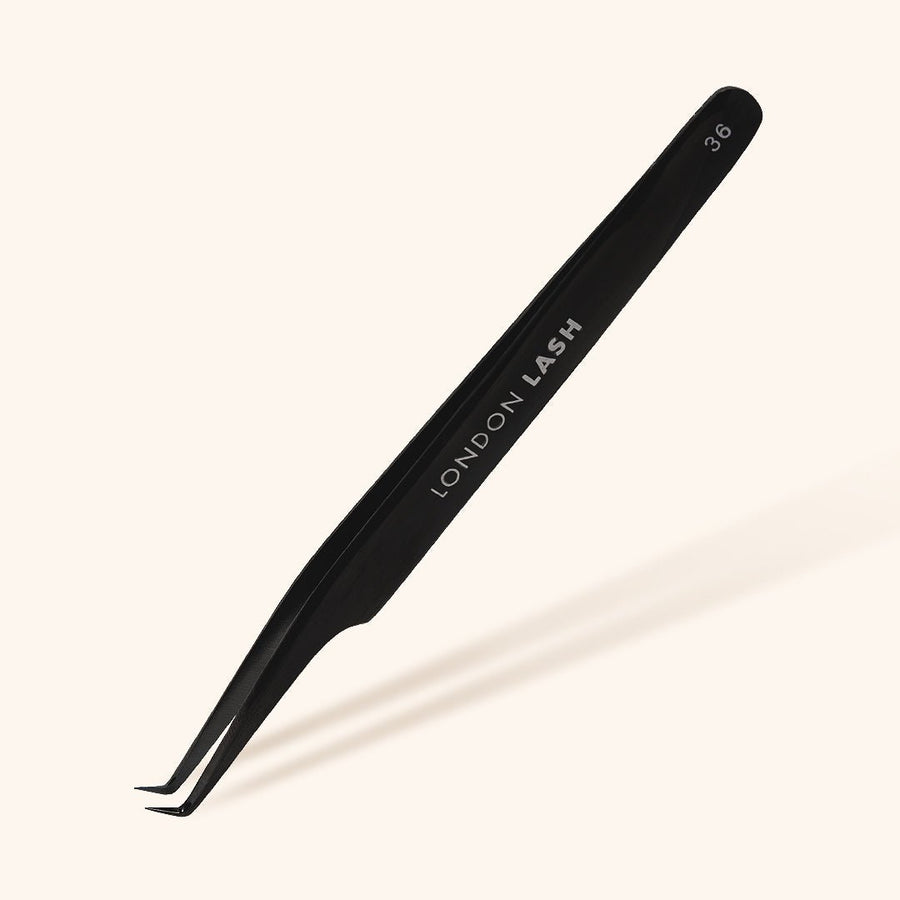 Ultra Fine Tip Mega Volume Tweezers - BYŪTI